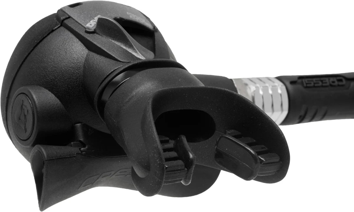 Erogatore Cressi Mc9 Compact Pro DIN